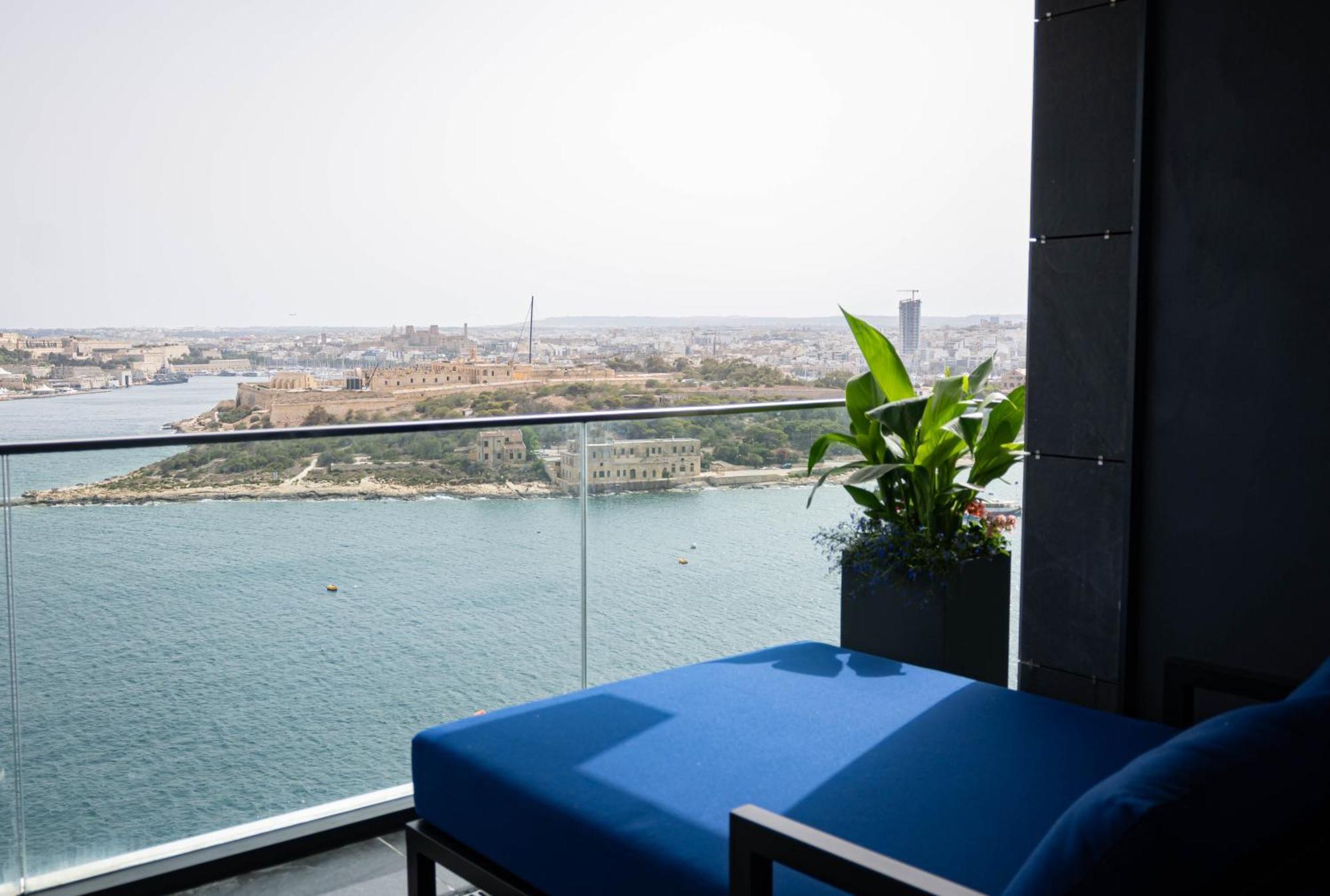 Best View Fortina Luxury Suites Сліма Екстер'єр фото
